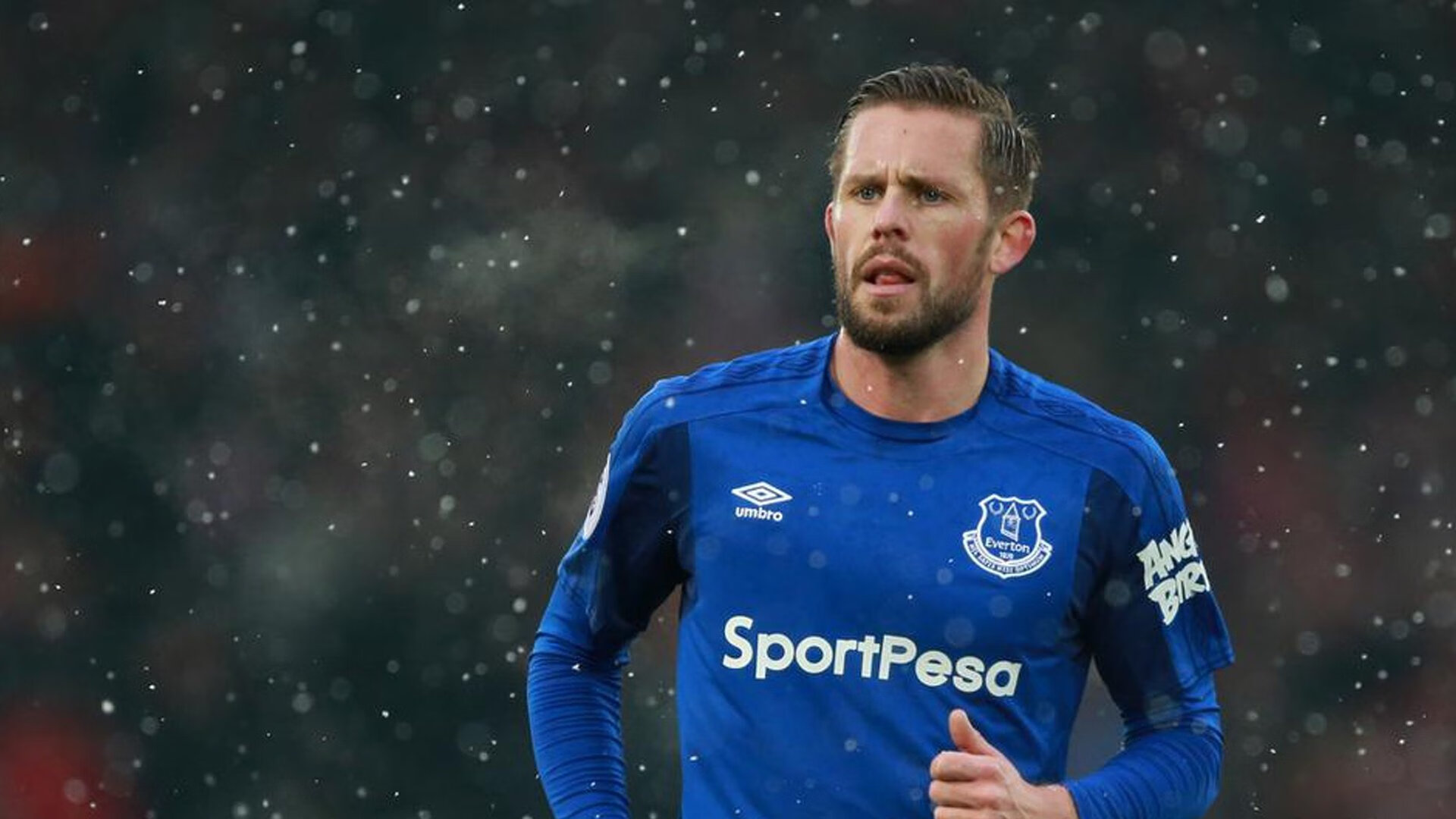 萨拉赫遭遇三持续失利，皇家马德里教练压力巨大！热度持续攀升